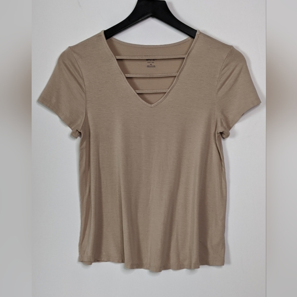 Mossimo Supply CO Tan V-Neck w/ Caged Details EUC